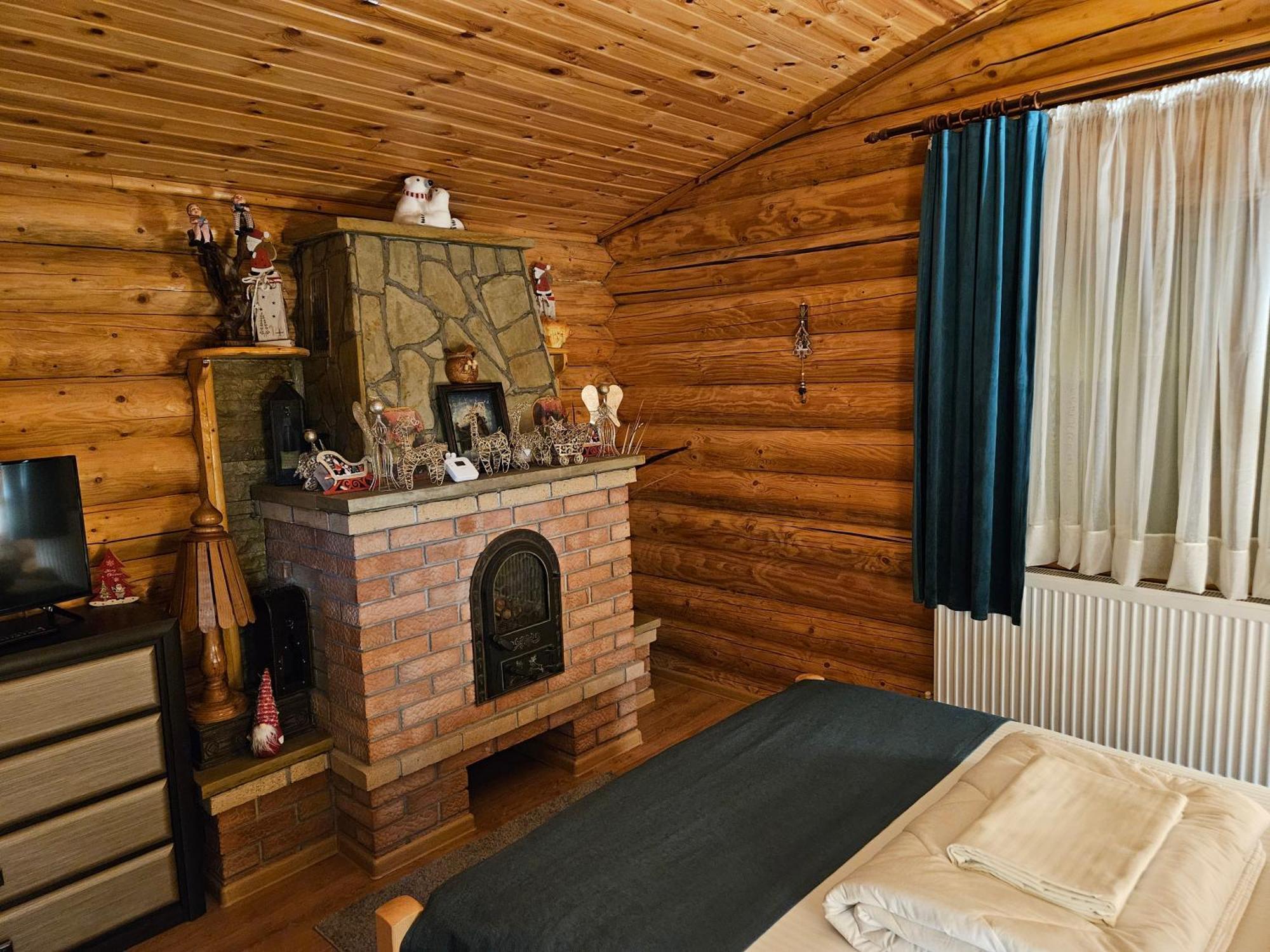 Cabana Alesia, Relaxare La Poalele Raraului Câmpulung Moldovenesc Exterior foto